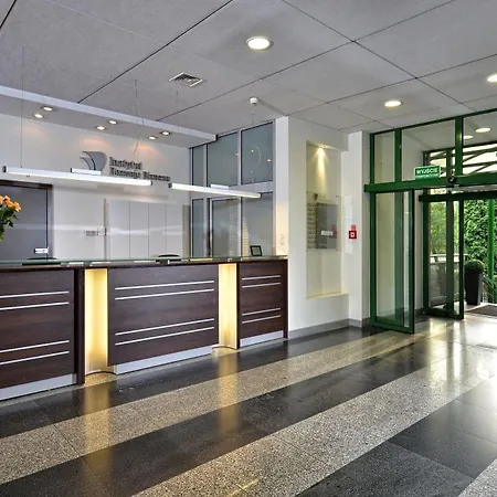 Green Park Conference Centre 3*