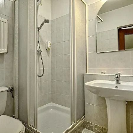 Green Park Conference Centre Resort 3*